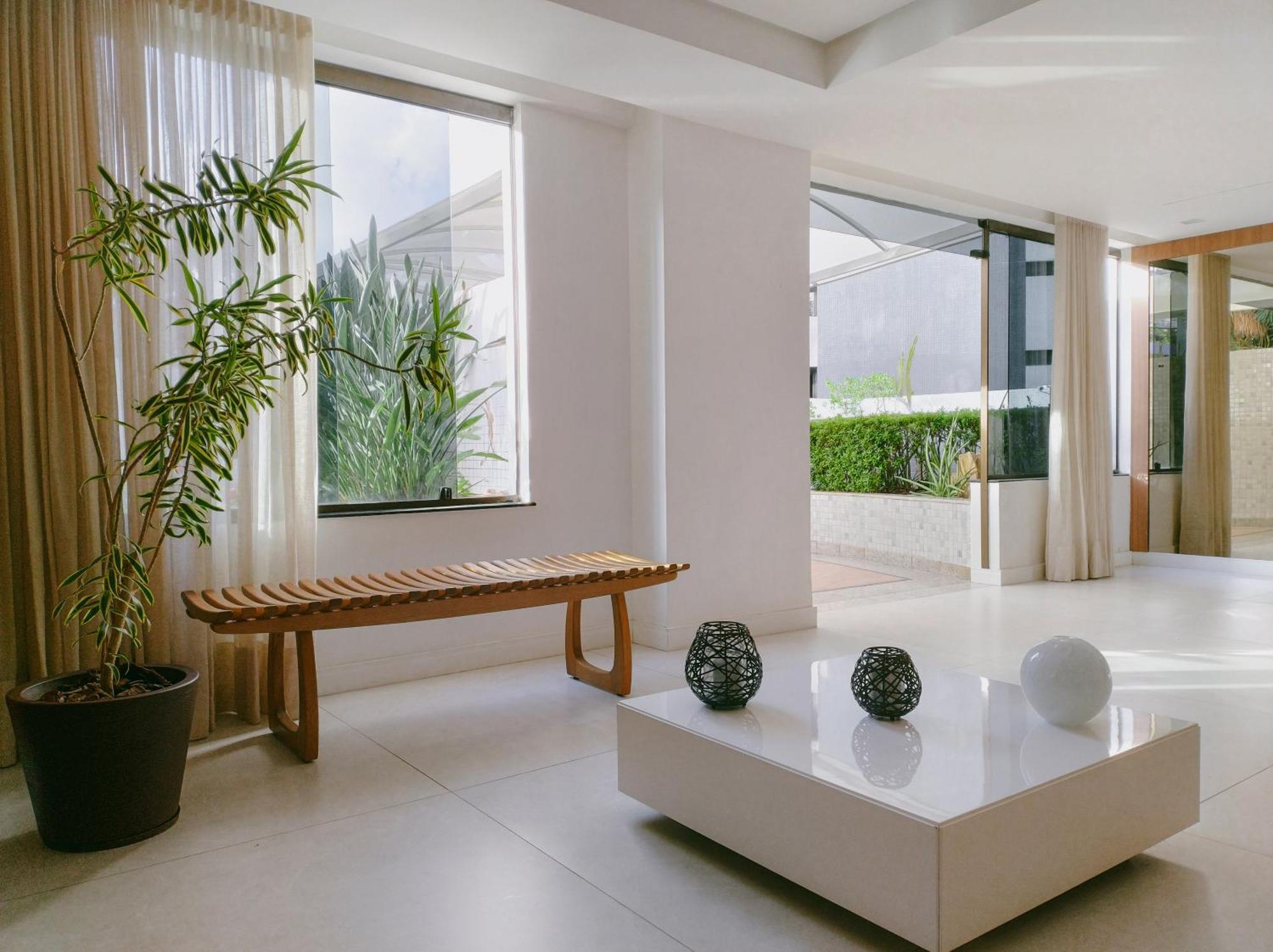 Apartamento Em Frente Ao Shopping Itaigara - Apartamento *