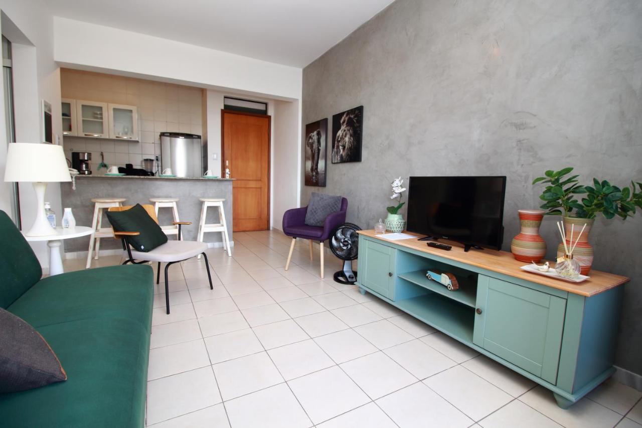 Apartment Apartamento Em Frente Ao Shopping Itaigara - Salvador