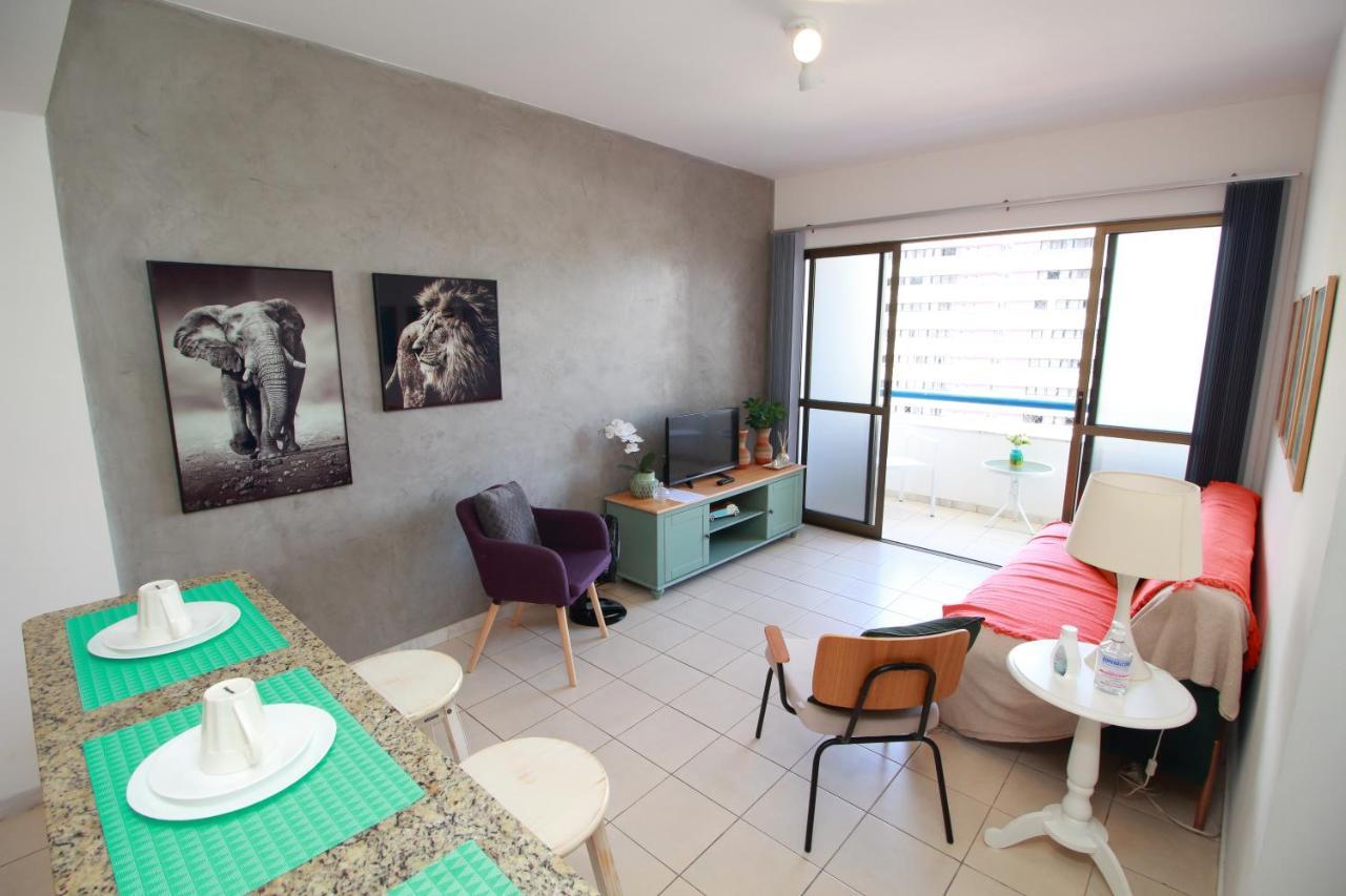 Apartamento Em Frente Ao Shopping Itaigara -