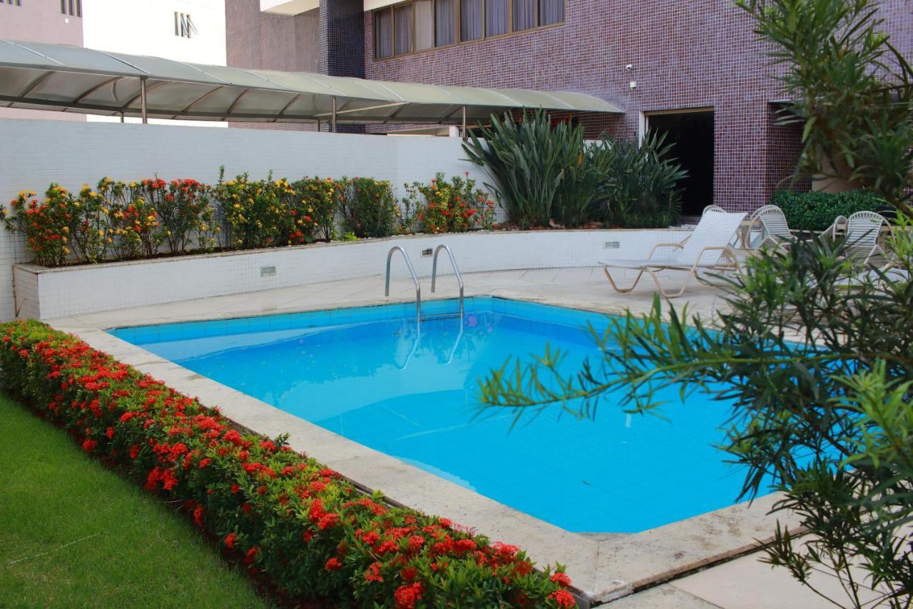 Apartamento Em Frente Ao Shopping Itaigara -